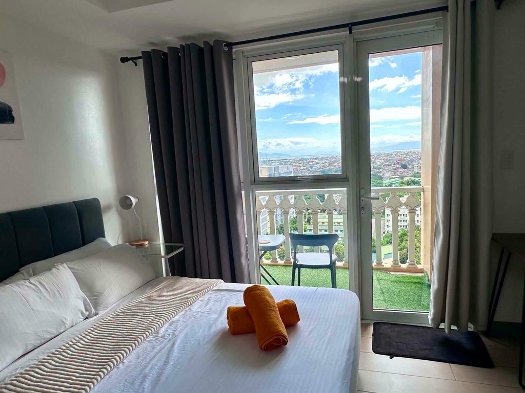 SKD RENTALS | Venice Luxury Residences Premium Stay - Monthly