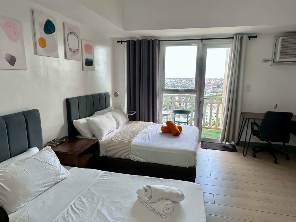 SKD RENTALS | Venice Luxury Residences Premium Stay - Monthly